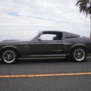 FORD MUSTANG GT500E “ELEANOR”のサムネイル