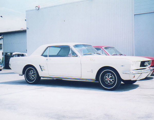 愛知県安城市　加藤様　1966 Mustang Coupeのサムネイル