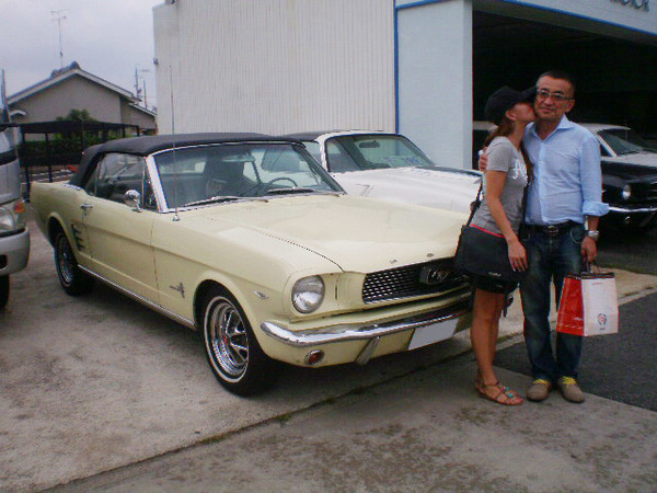 神奈川県横浜市　山埼様　1966 Mustang Convertibleのサムネイル