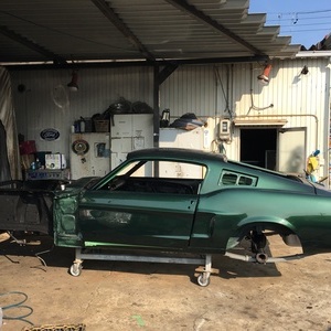 MUSTANG FASTBACKのサムネイル